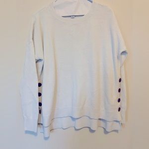 White long sleeve sweater